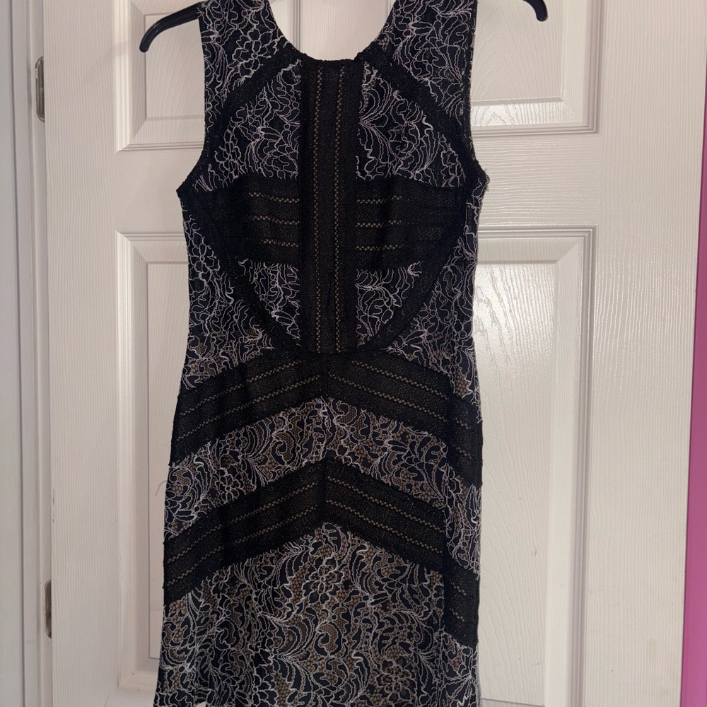 BCBGMaxAzria Black and Gray Patterned Mini Dress